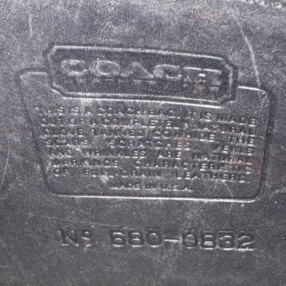 Coach Black Leather Shoulder Bag (No Strap) Vintage before 1994 - Picture 3 of 14